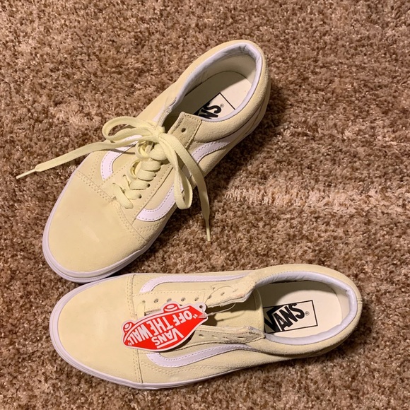 Brand New: women’s vans - Picture 2 of 6